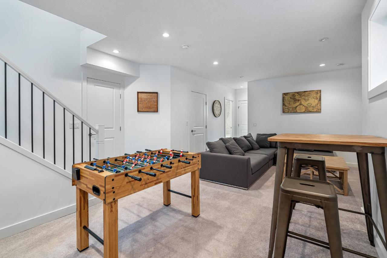 Luxury Spacious Private House Near City Centre 卡加利 外观 照片